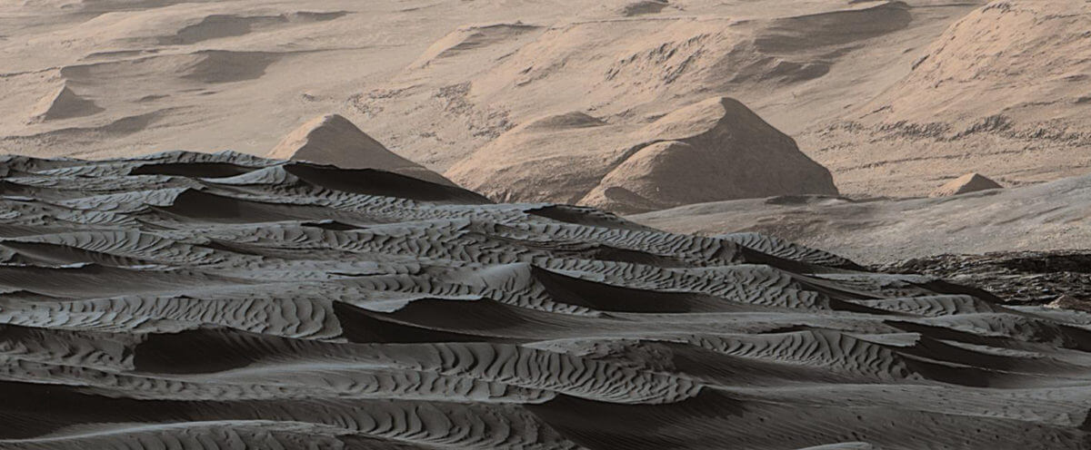 سطح المريخ ، 2015