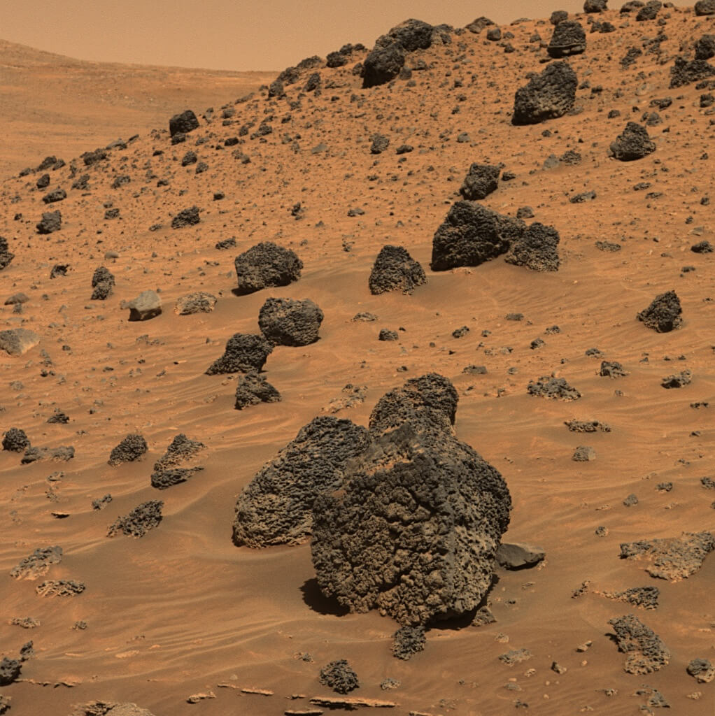 الصخور البركانية على سطح المريخ